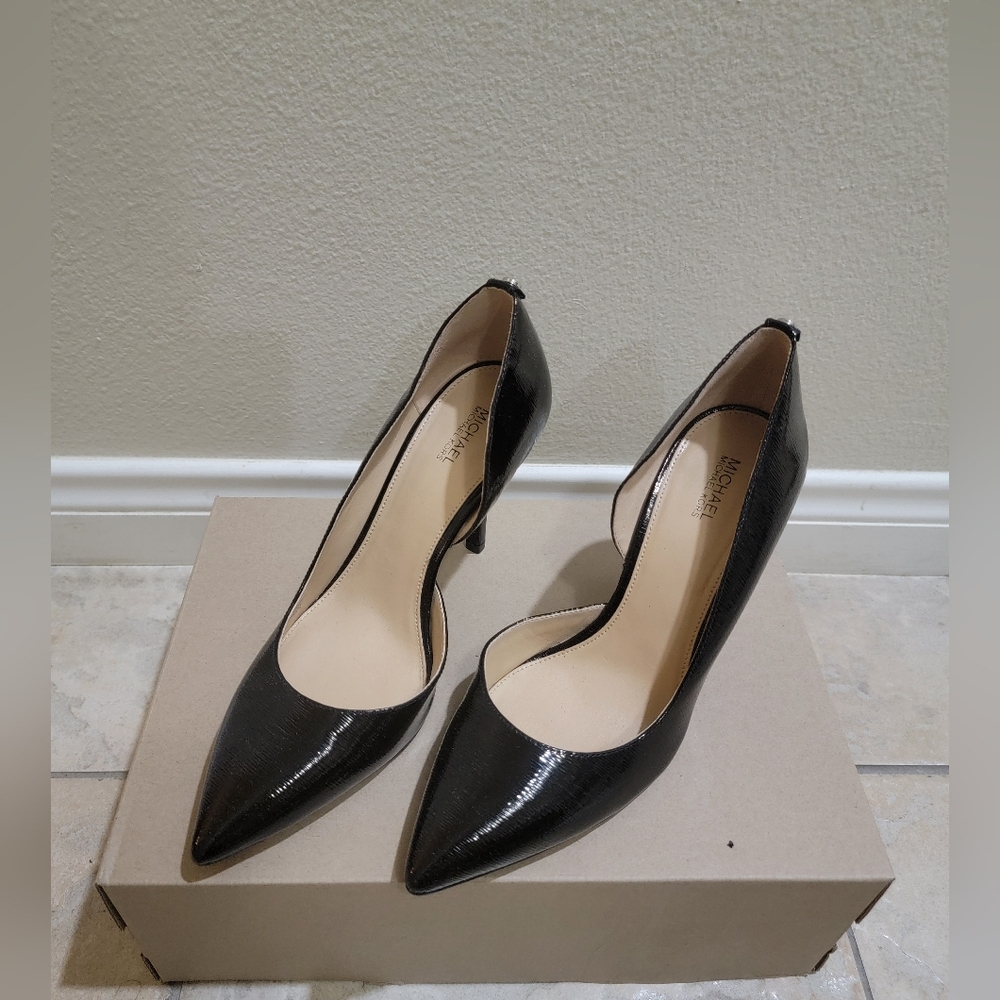 Michael Kors Natalie Flex high heel pump